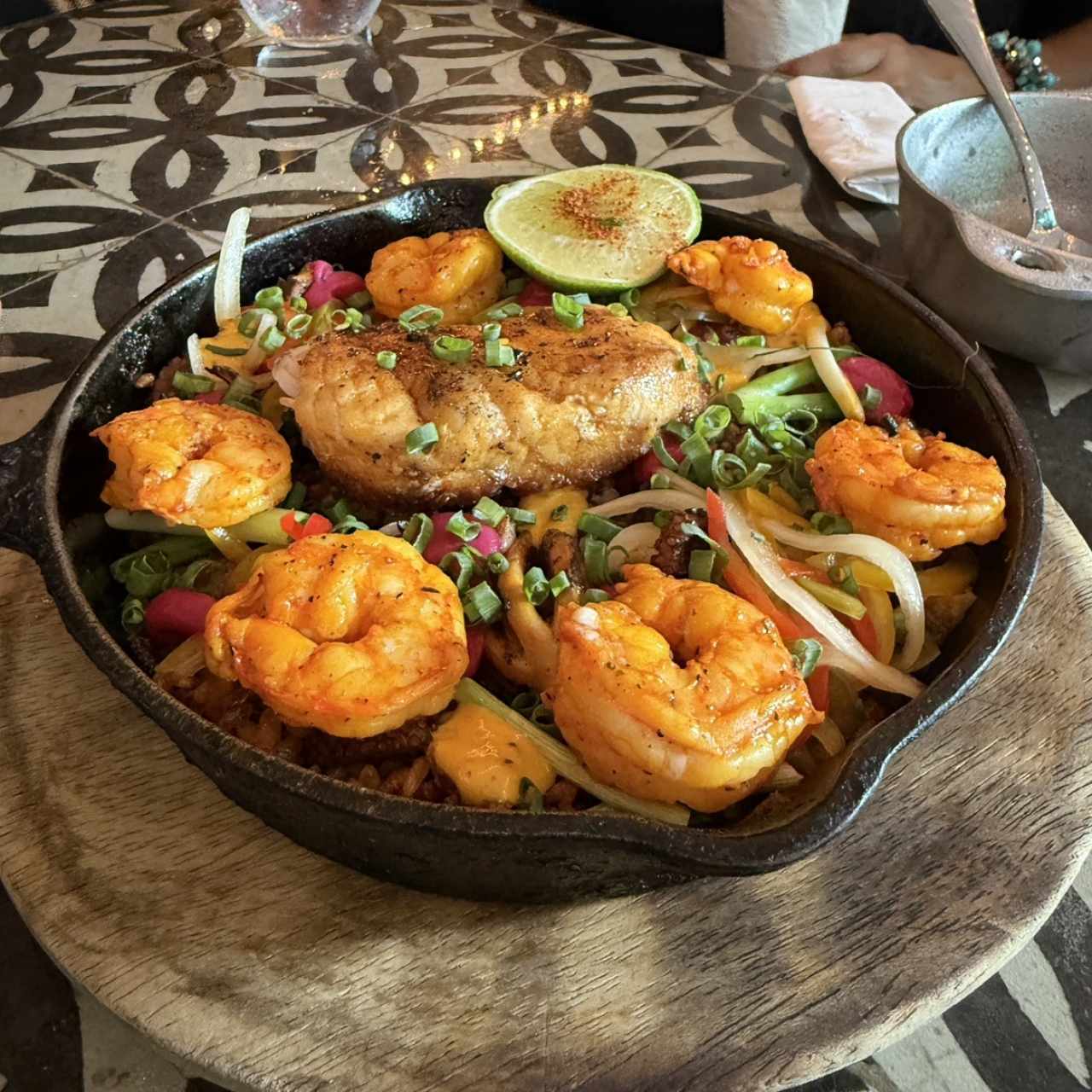 Arroz con Concolón de mariscos y Pescado