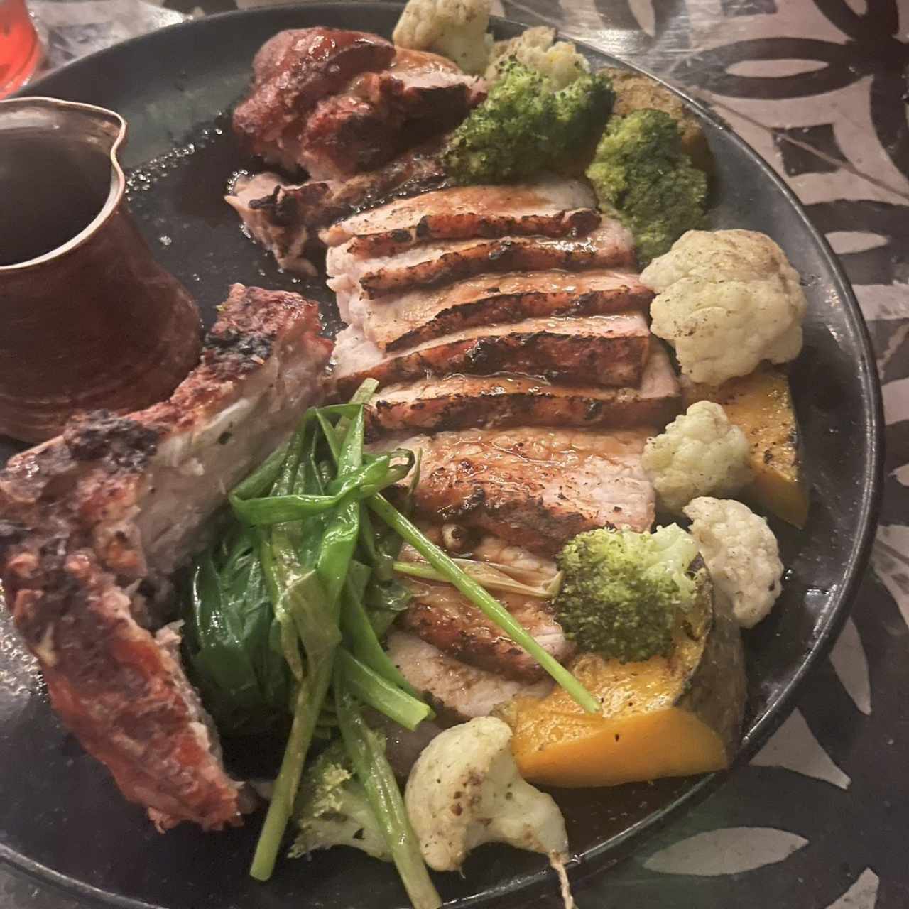 Chuletón de cerdo al carbón