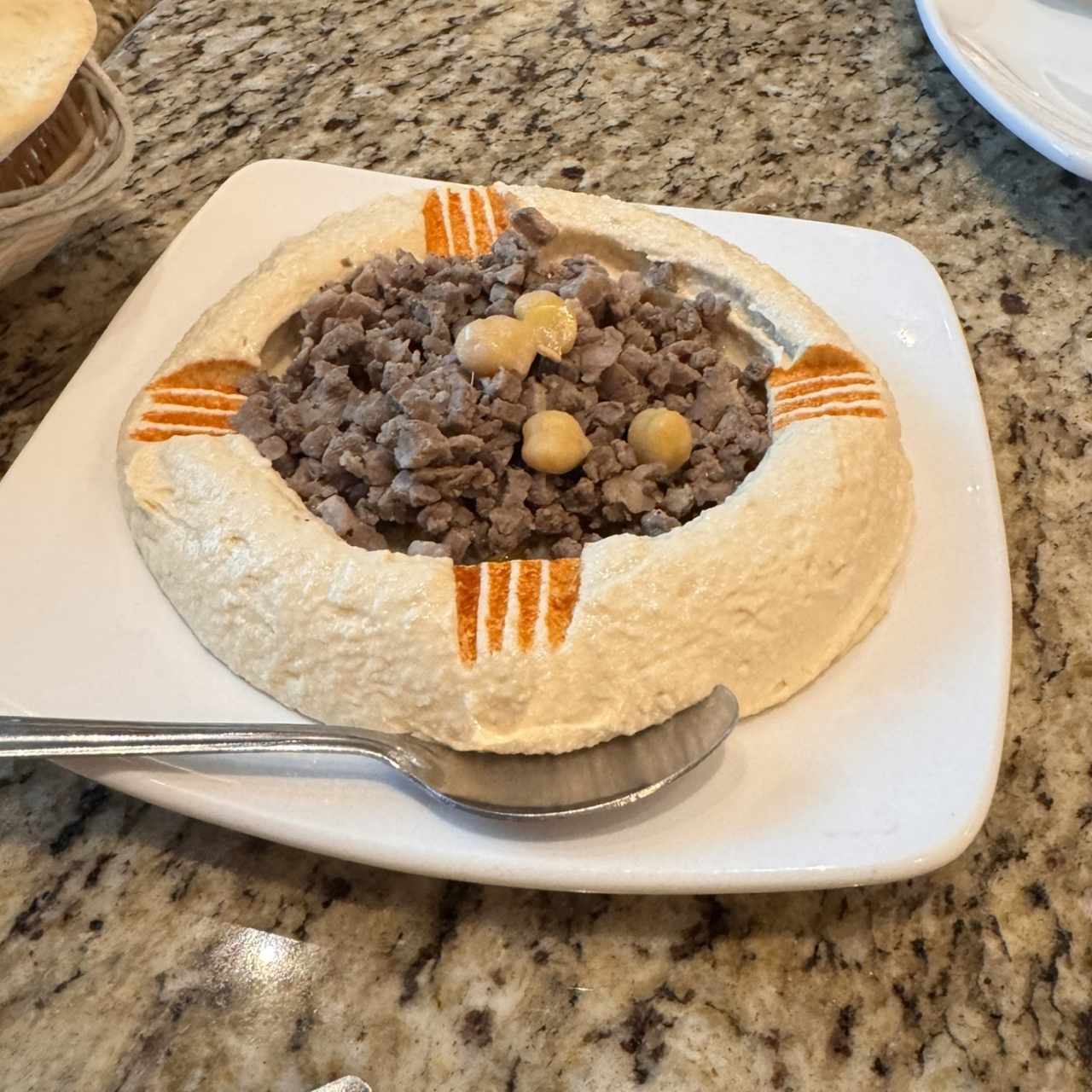 hummus de carne