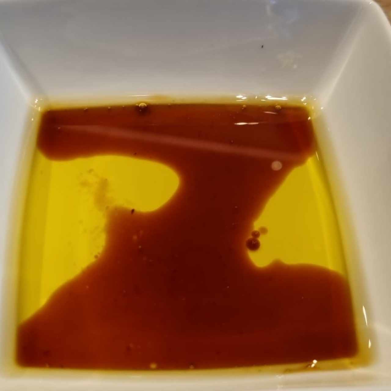 aceite oliva y vinagre balsámico 