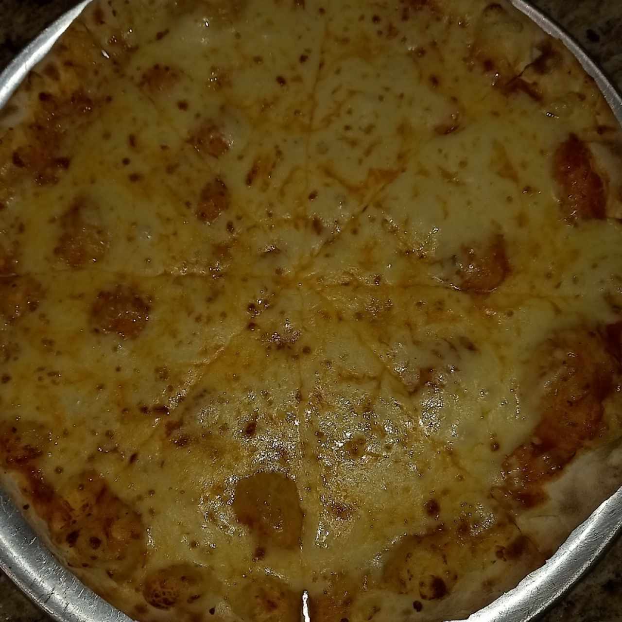 pizza con peperonni 