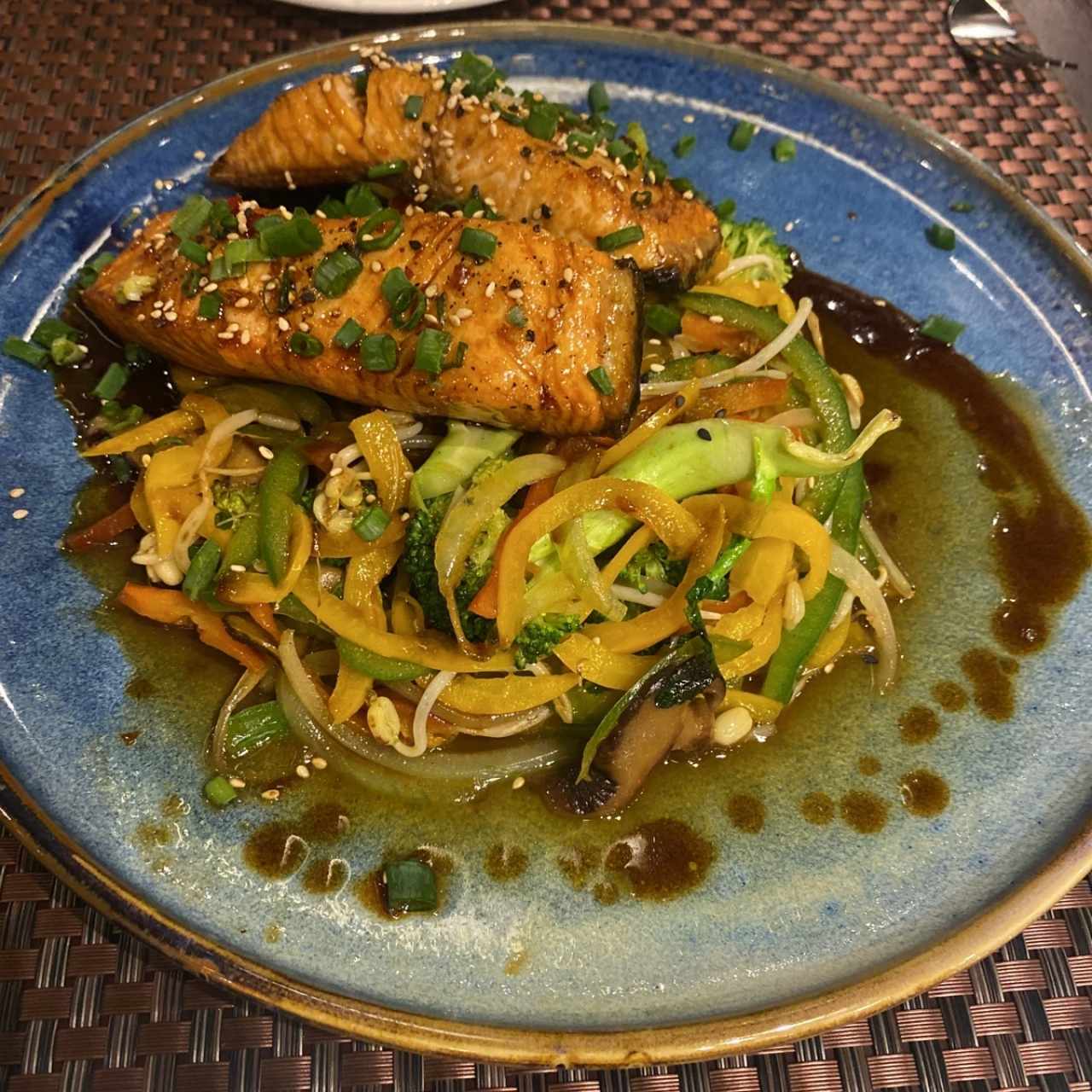 Teppanyaki - Salmón Teriyaki
