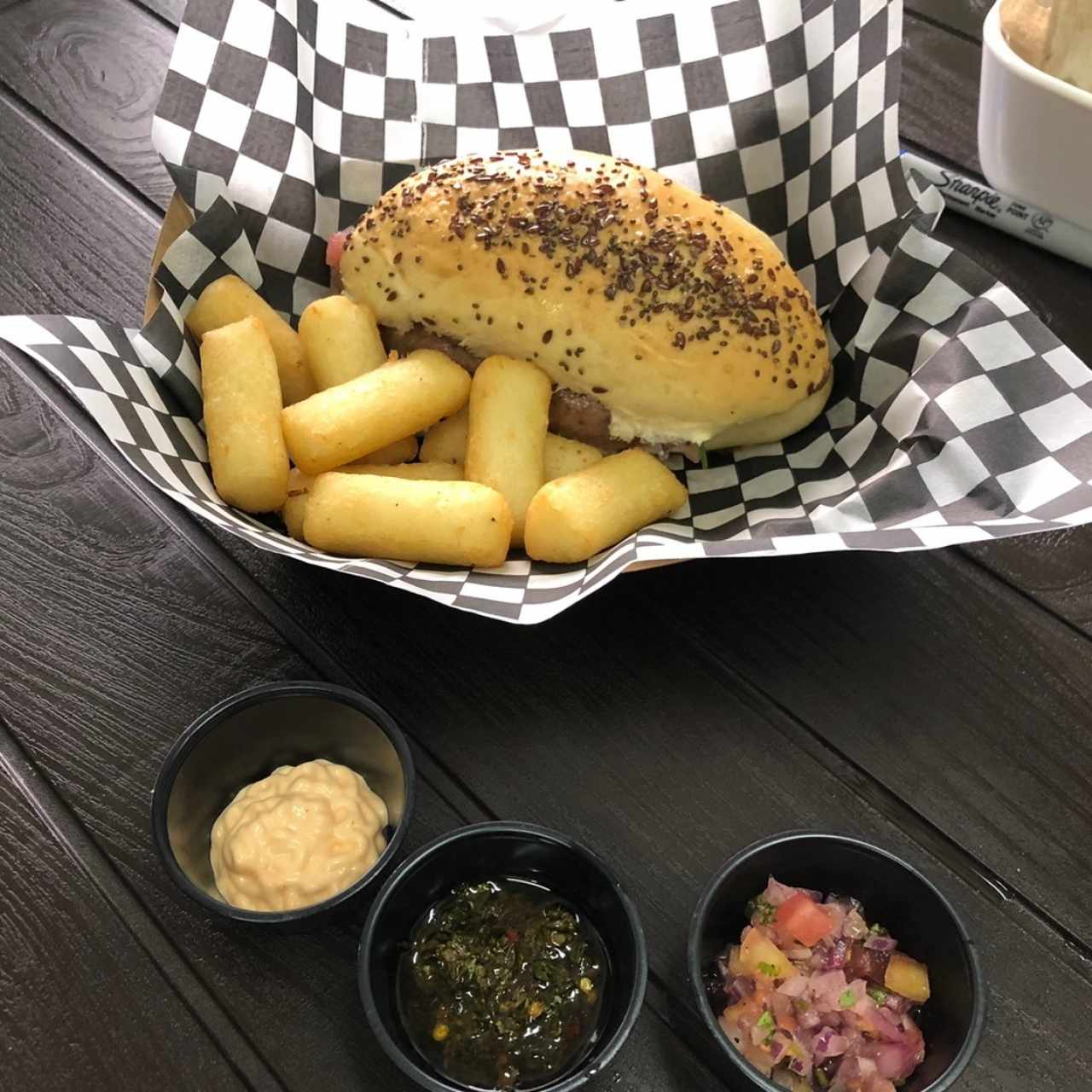 choripan con pan de chia y yuchas 