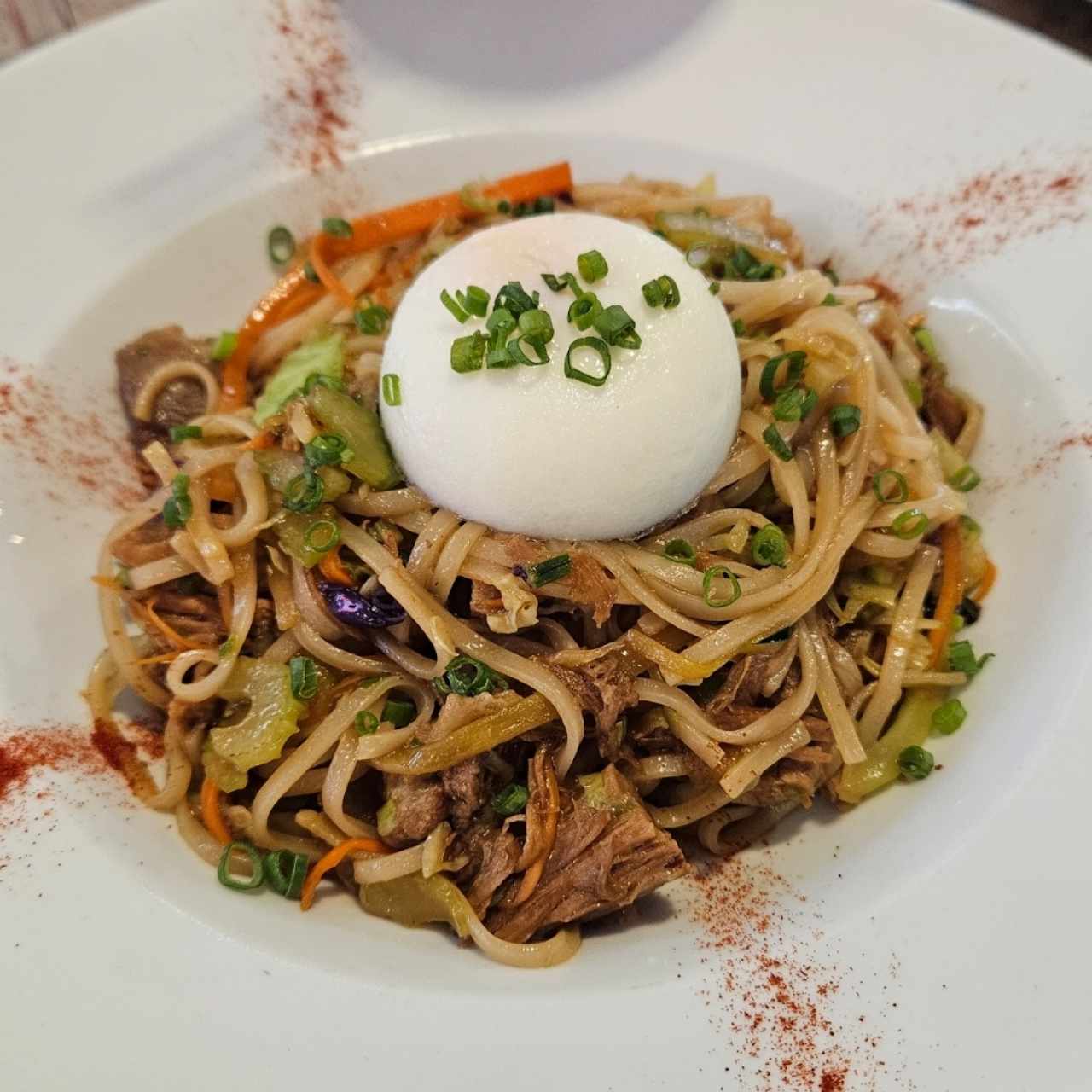 Pasta de Fideos de Arroz Tahi con Cerdo