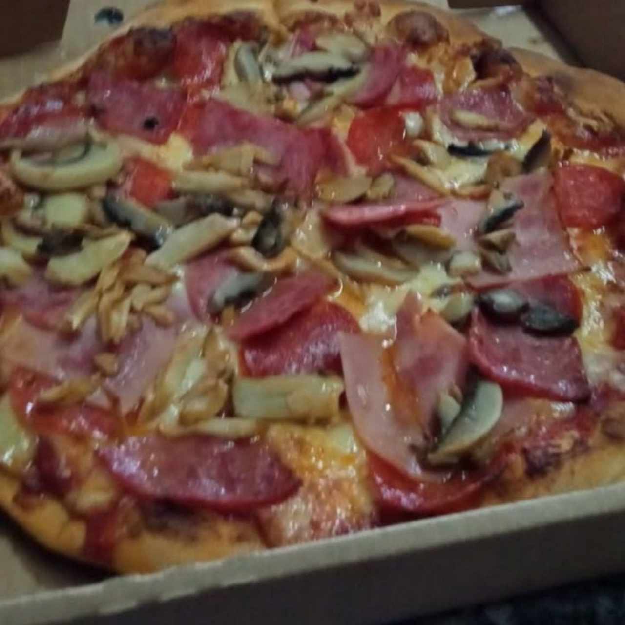 pizza especial giorgios