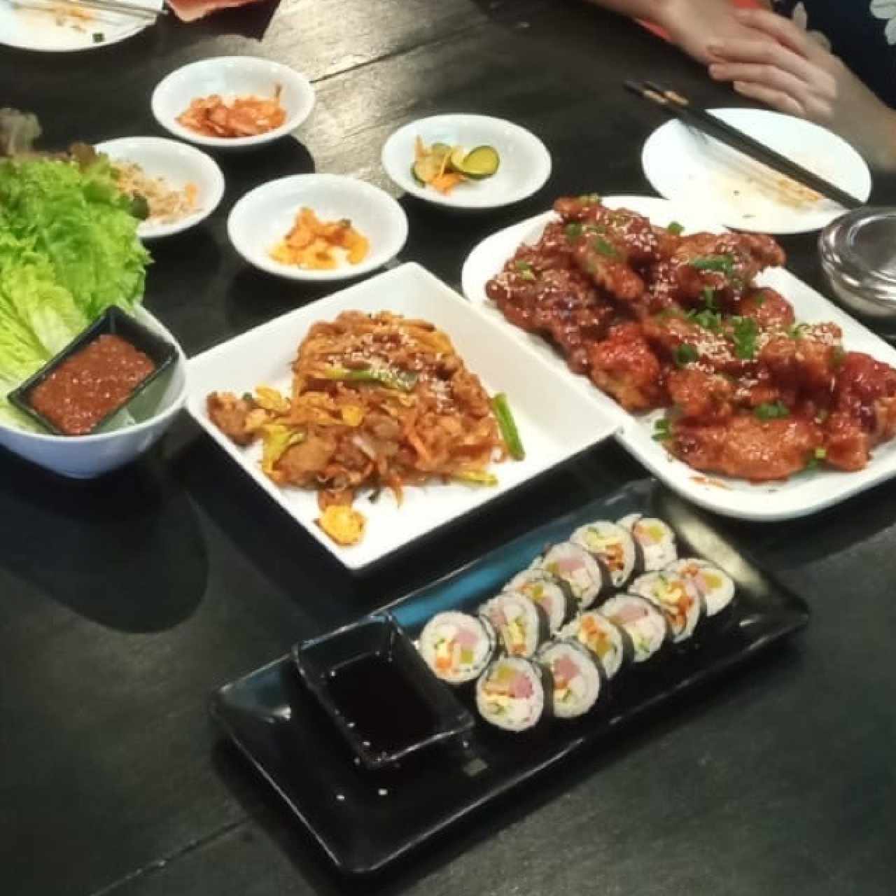 Cheyuk, Yangnyeon Chicken y Gimbap