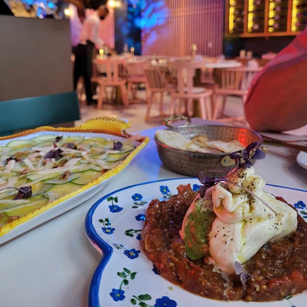 carpaccio de zucchini y burrata