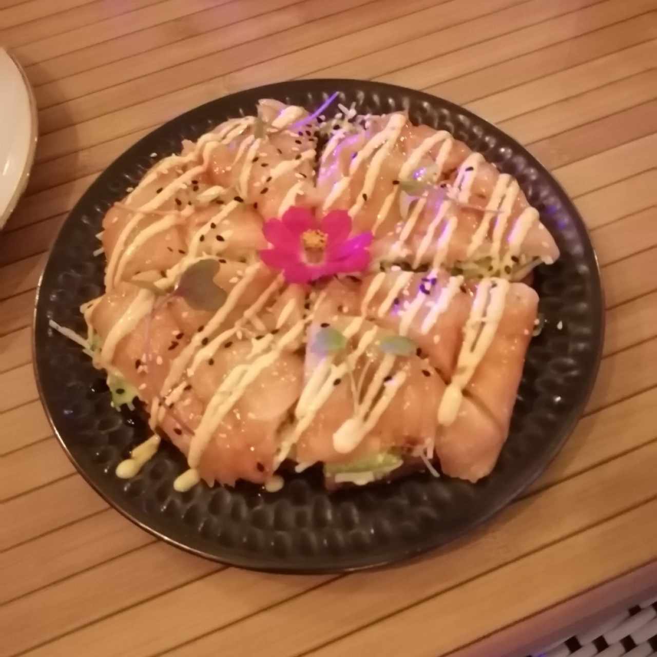 Sushi pizza Geisha