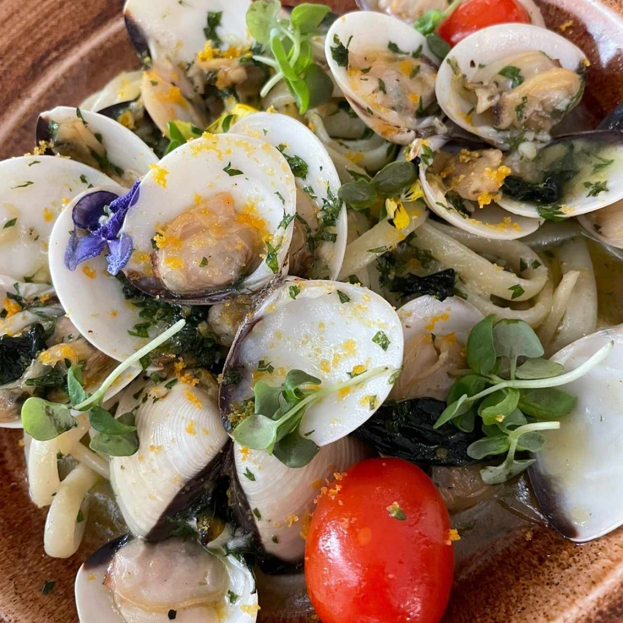 Fetuccini Vongole e Bottarga