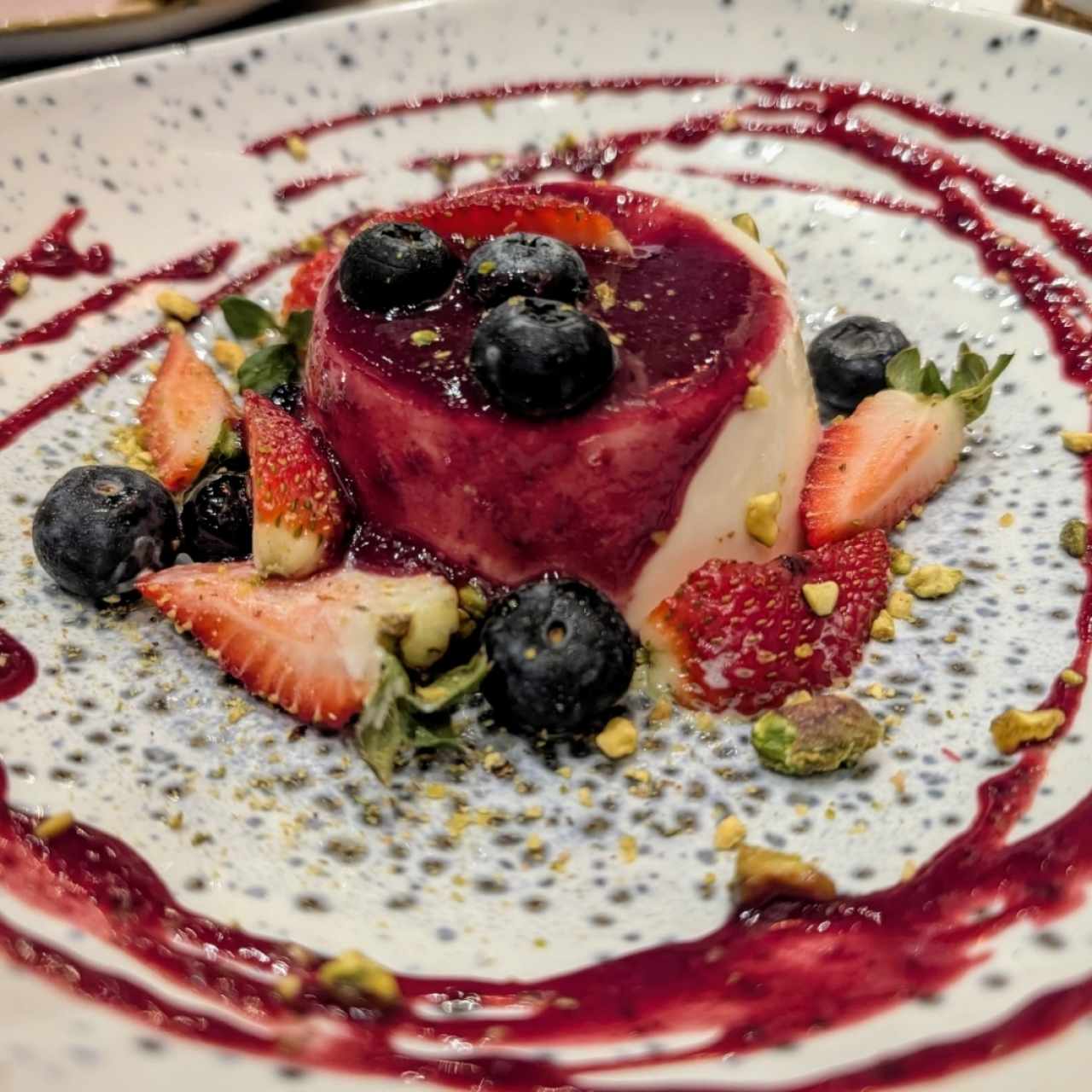 Panna cotta al frutti di bosco