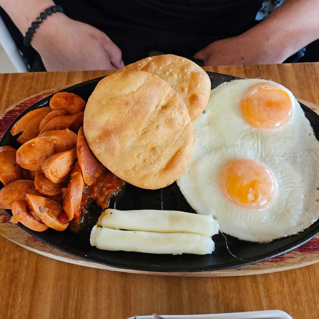 Petit Dejeuners - Panameño