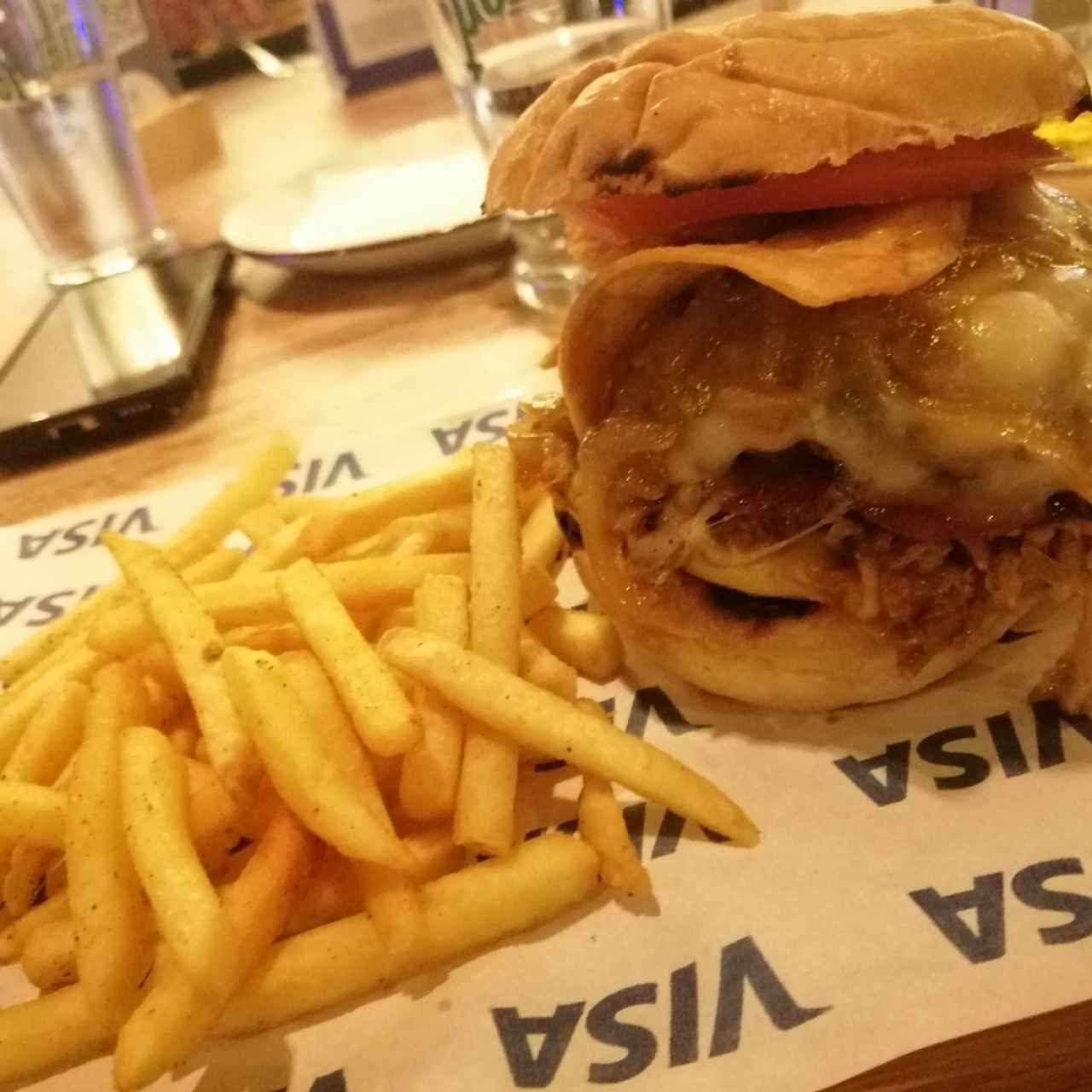 Hamburguesa clara-mente rica burguer week 2023