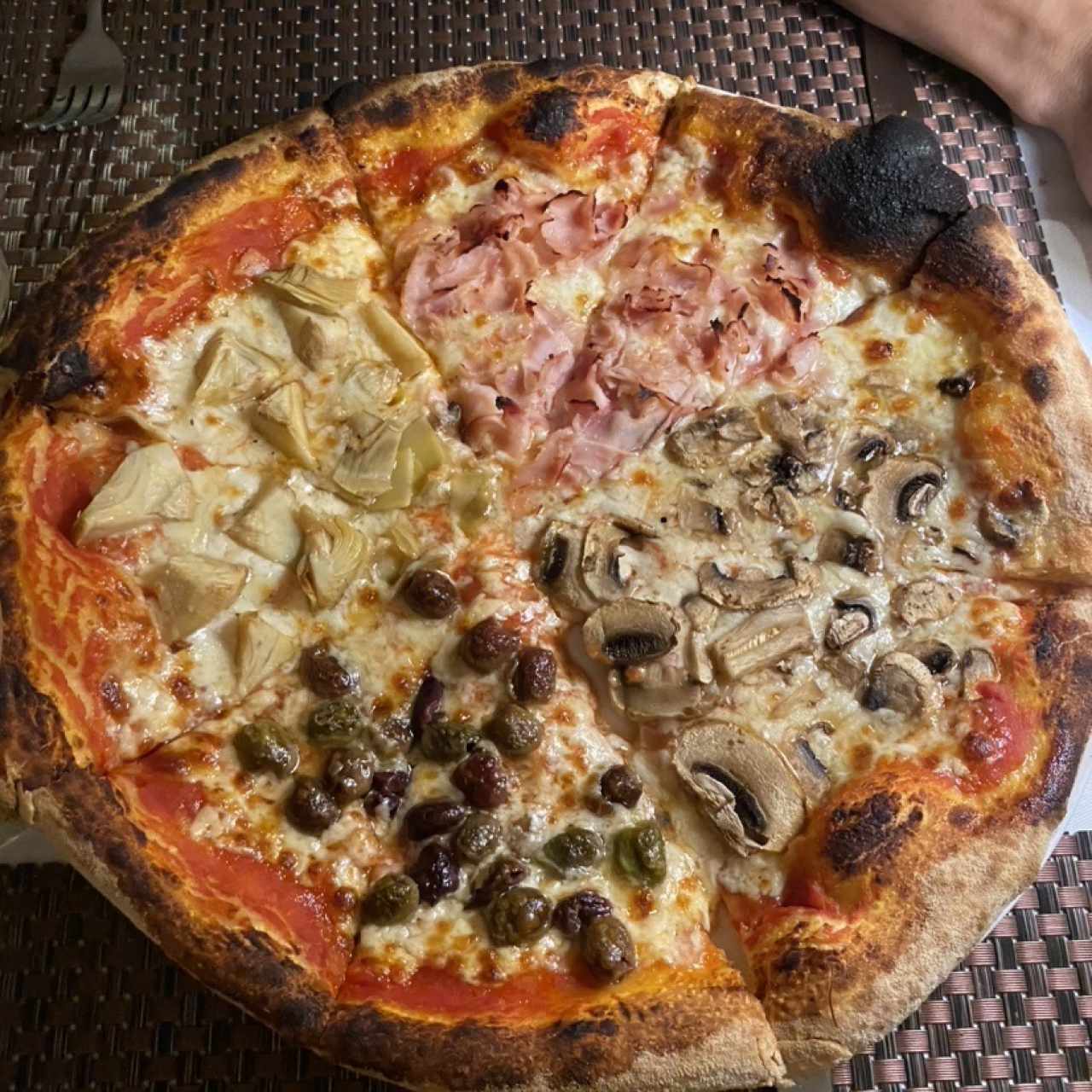 Pizza cuatro estaciones 