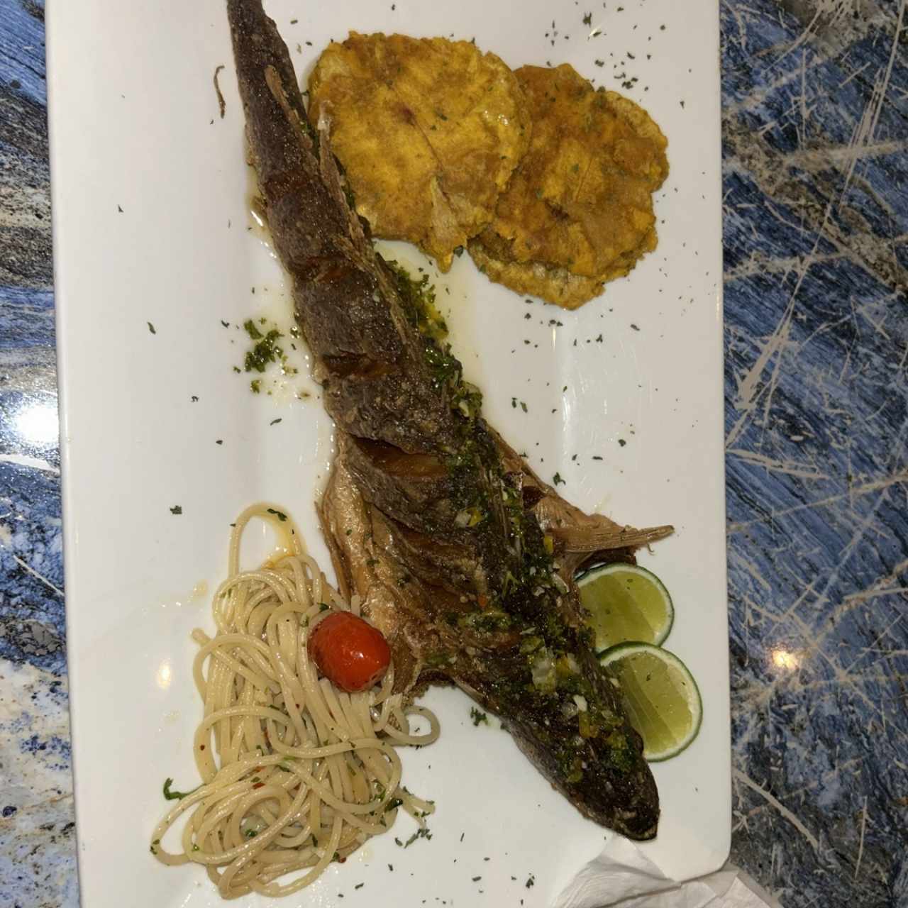 Pescado Entero - Corvina Frita