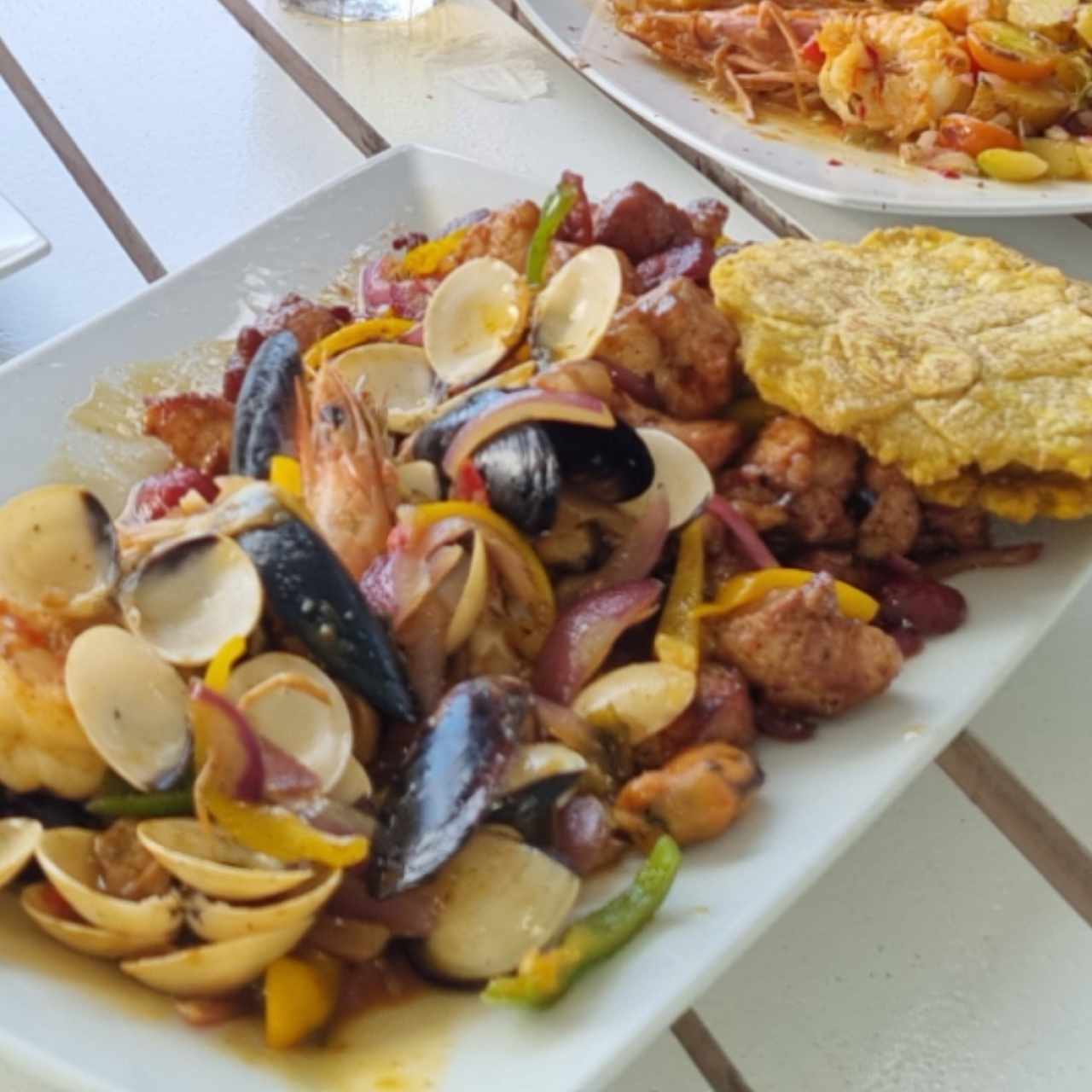 picada mar y tierra