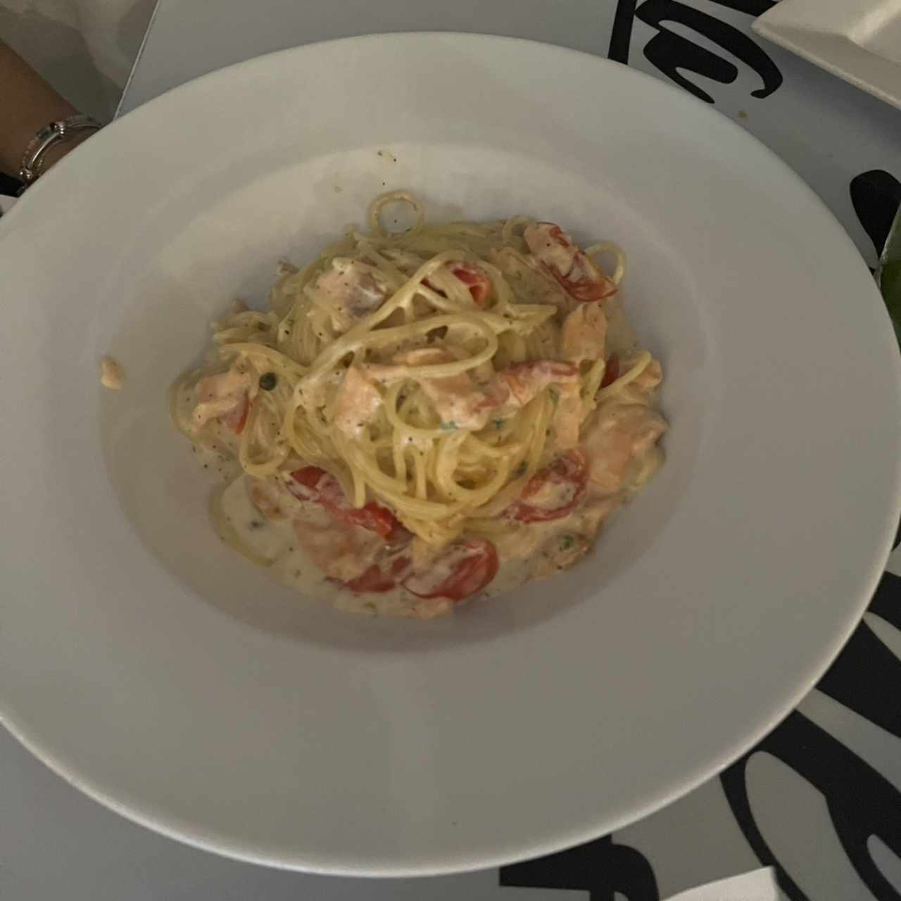 Spaghetti con salmón