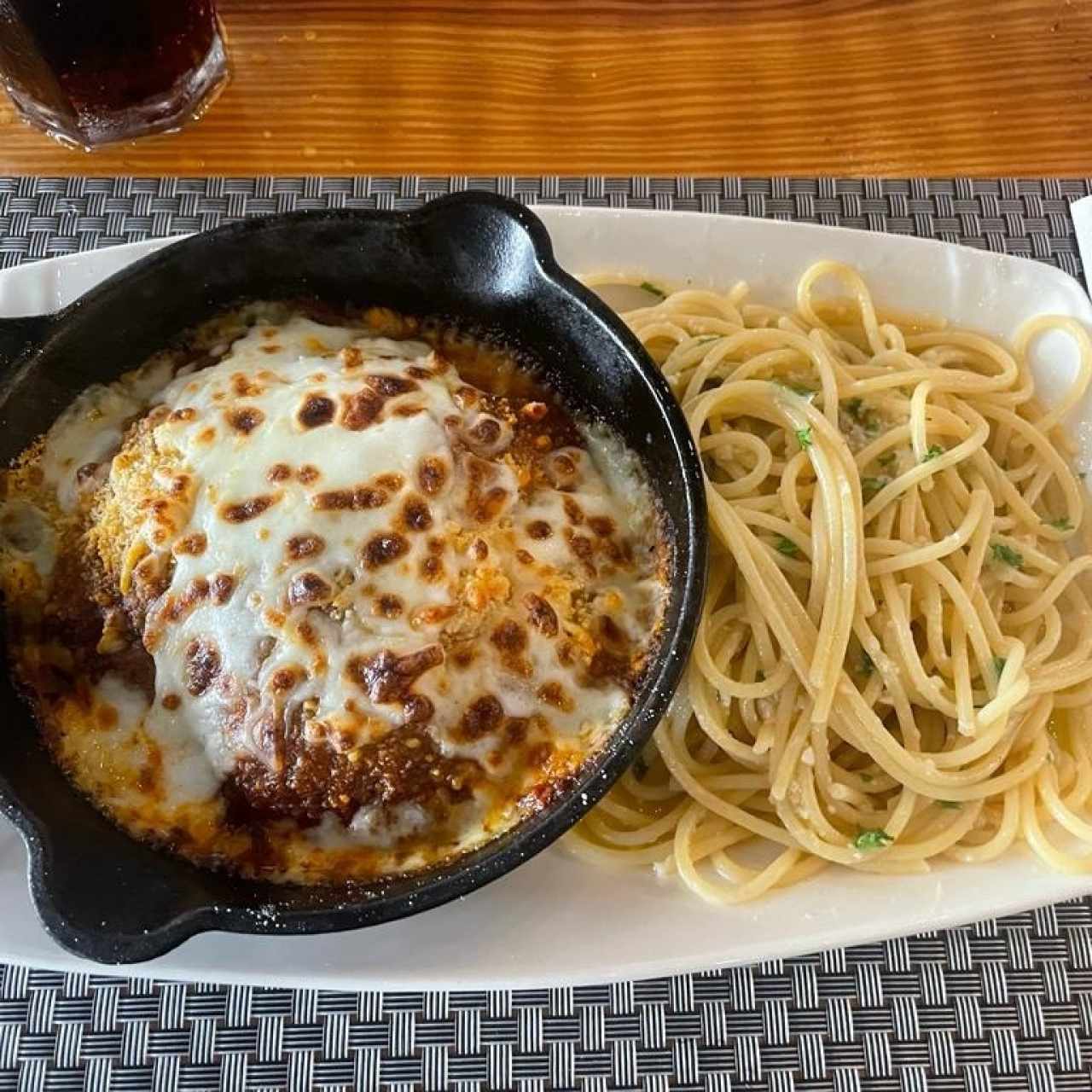 MILANESE DI POLLO (Milanesa de Pollo con Spaghetti)