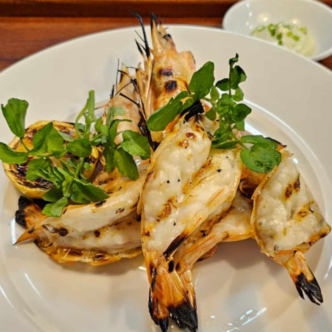 langostinos jumbo a la con salsa bilbaina 