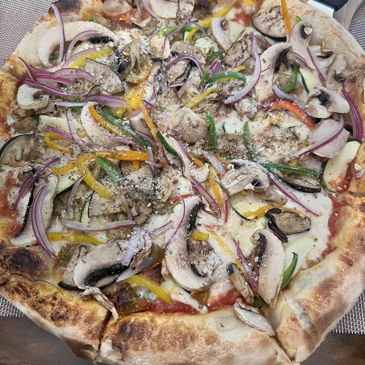 Pizza gourmet veggie