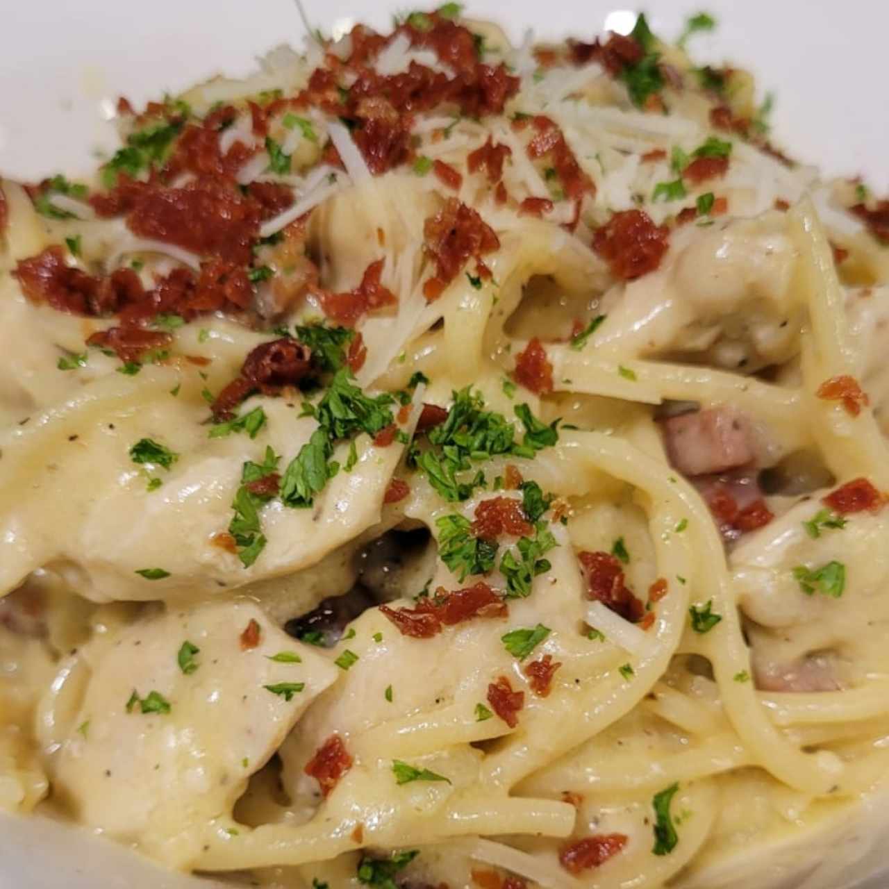 Carbonara con pollo