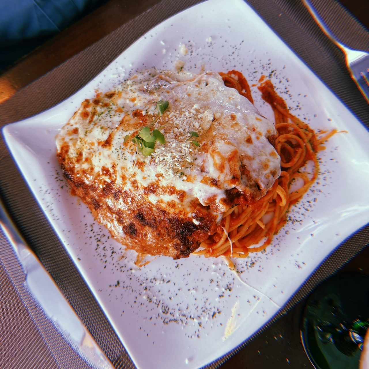 Platos Fuertes - Chicken Parmesan