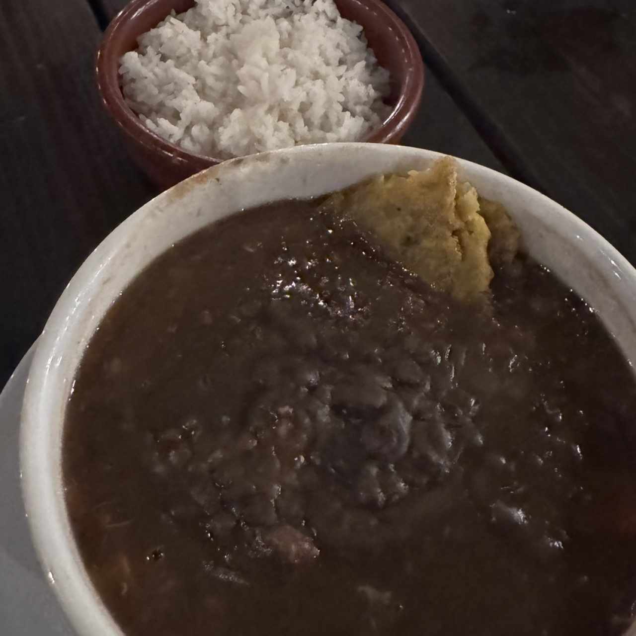 Sopa de puerco con lentejas