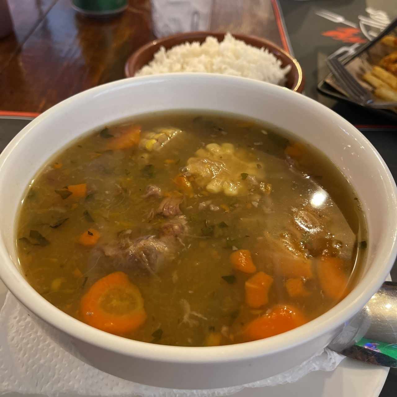 Sopa de costilla ahumada