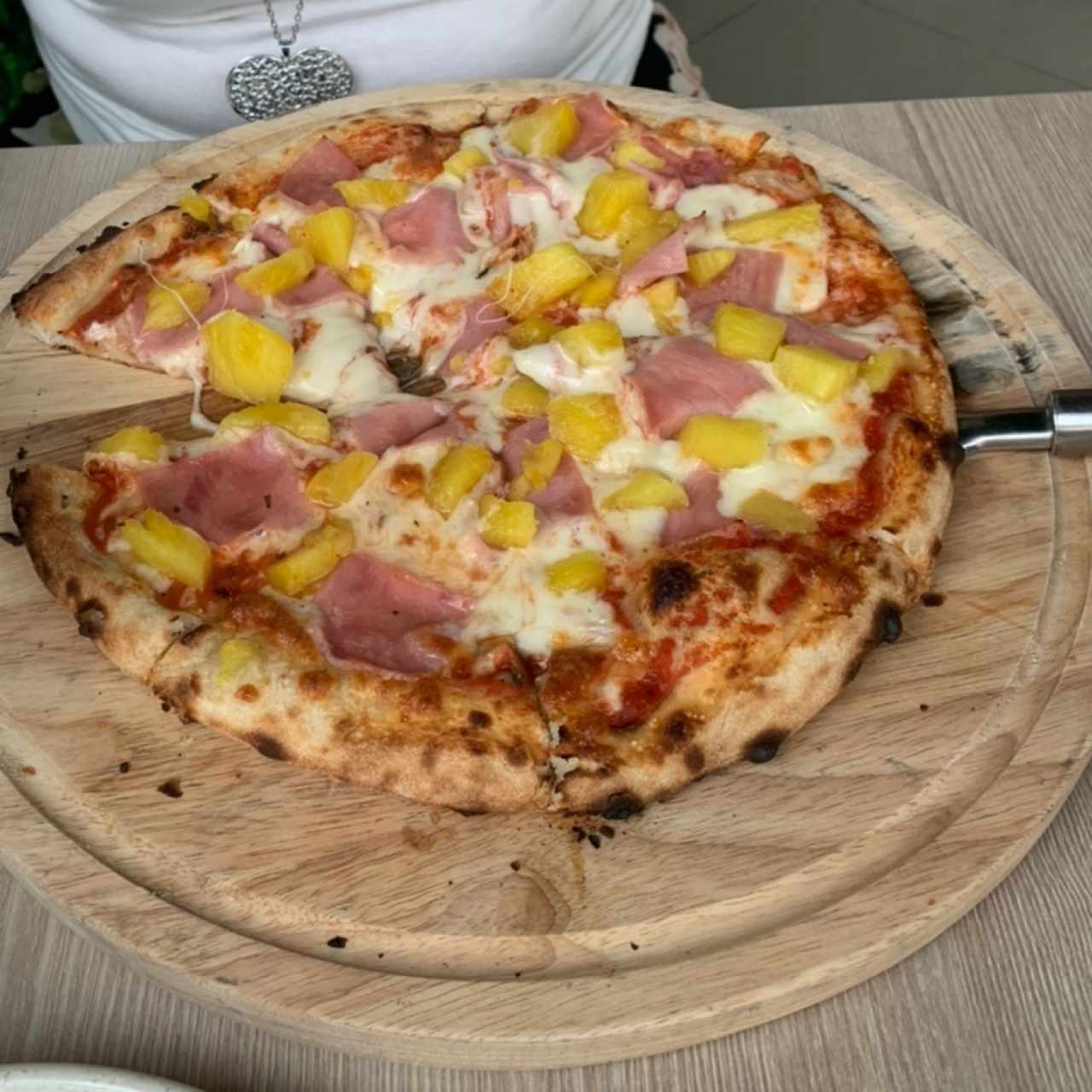 Pizzas Tradicionales - Pizza Hawaiiana