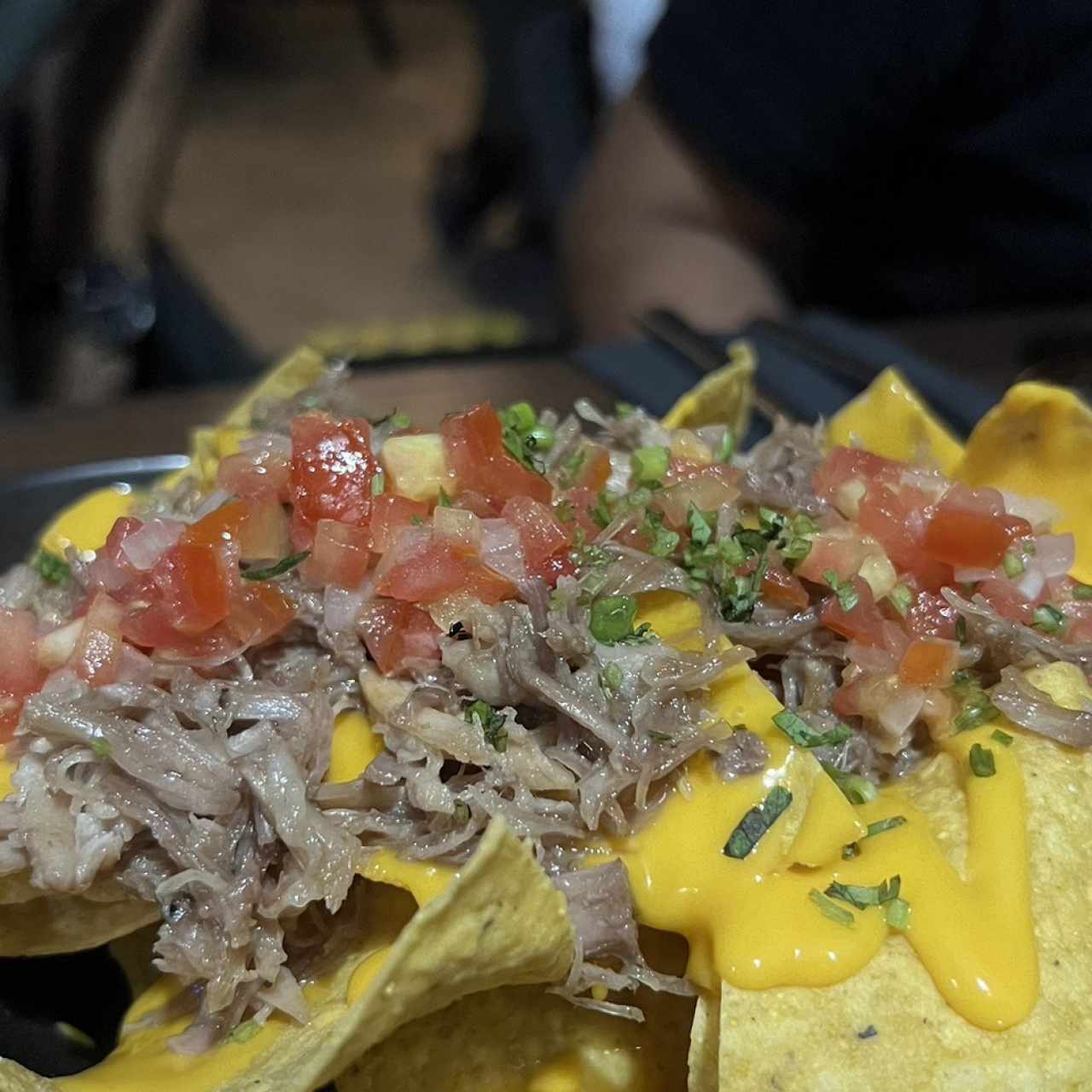 Nachos con carnita/ Nachos with carnitas