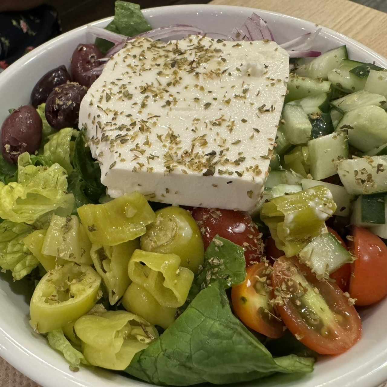 Feta Block Greek Salad (Mediana)
