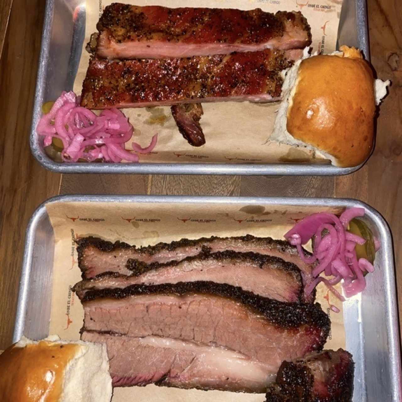 Carnes - Brisket y Costilla asada