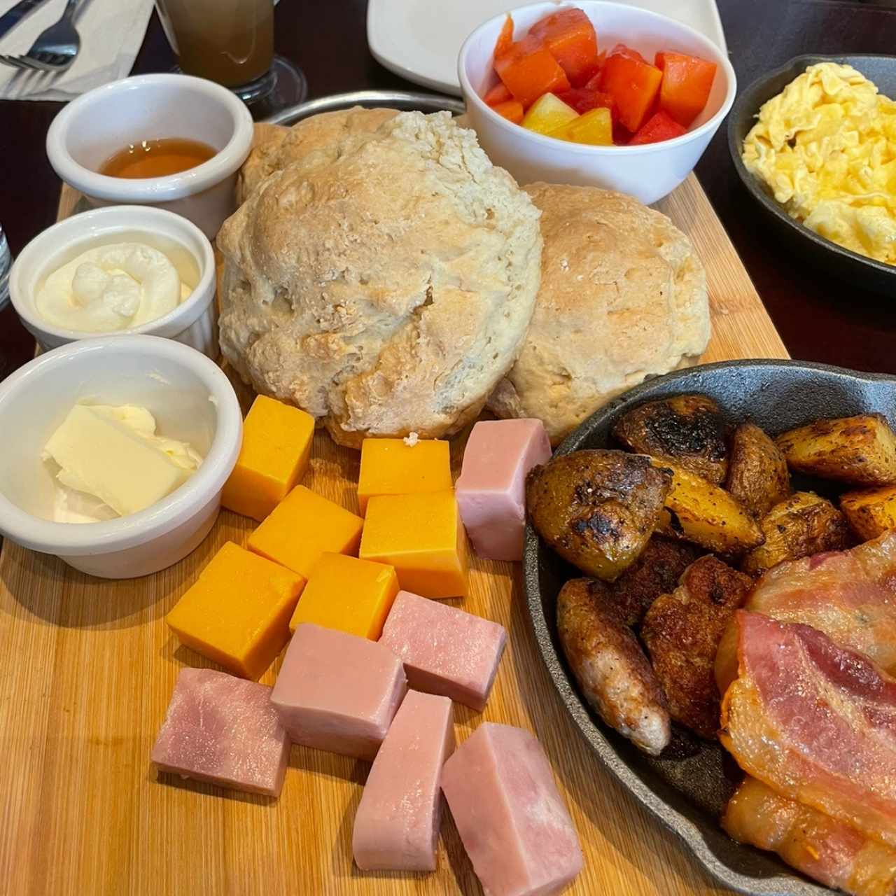 Country Biscuit Breakfast