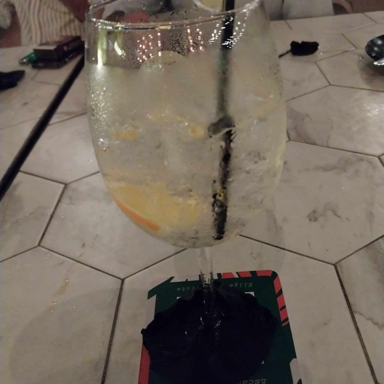 "Gin tonic" con naranja 