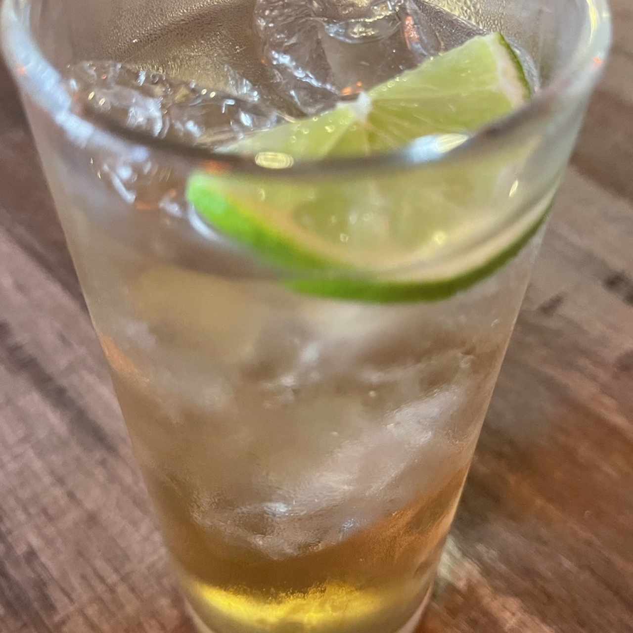 Té de hierba de limón