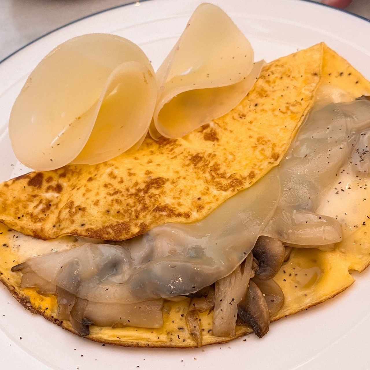 Omelette de hongos y queso