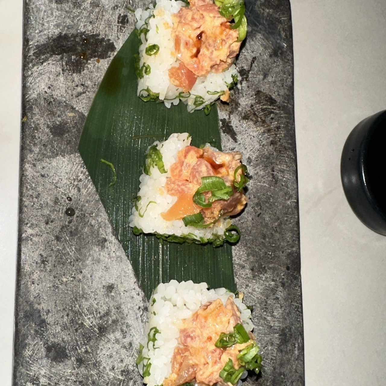 Tuna y Salmon crispy rice