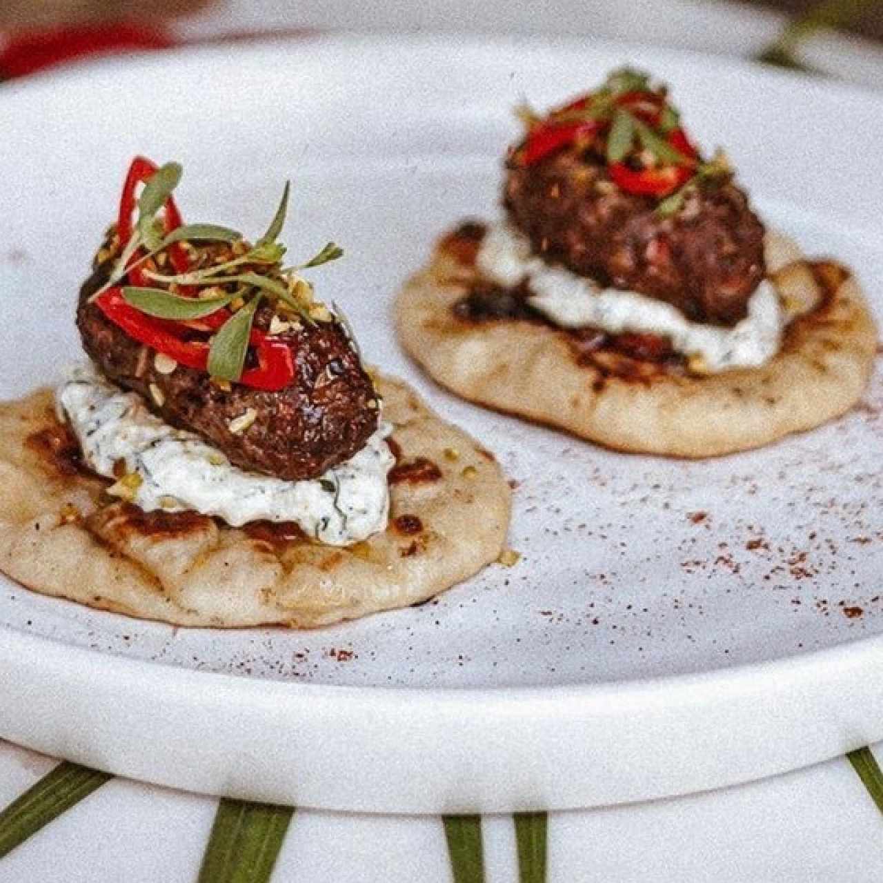 Koftas de Cordero a la Brasa