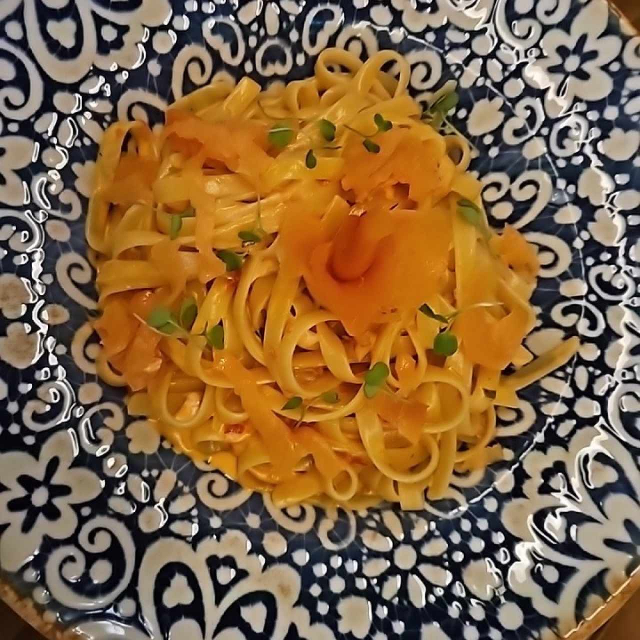 Fettucine alla Crema Rosa di Salmone e Vodka