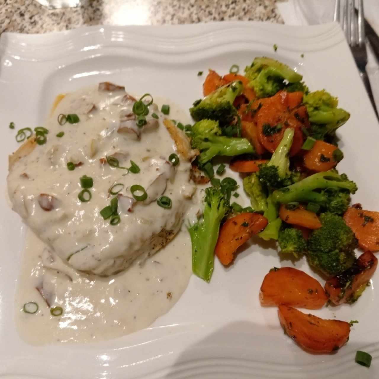 Filete de Pollo en crema de Almendras