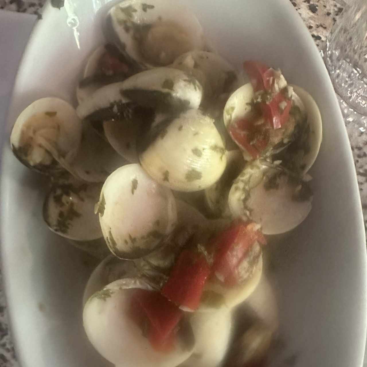 Almejas Al vino con Ajo