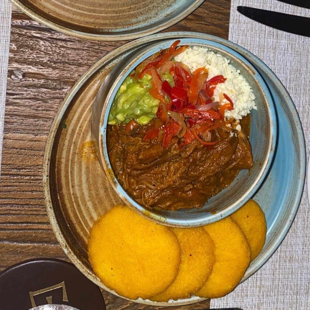 Tortillitas con ropa Vieja (Plato Típico Panameño)