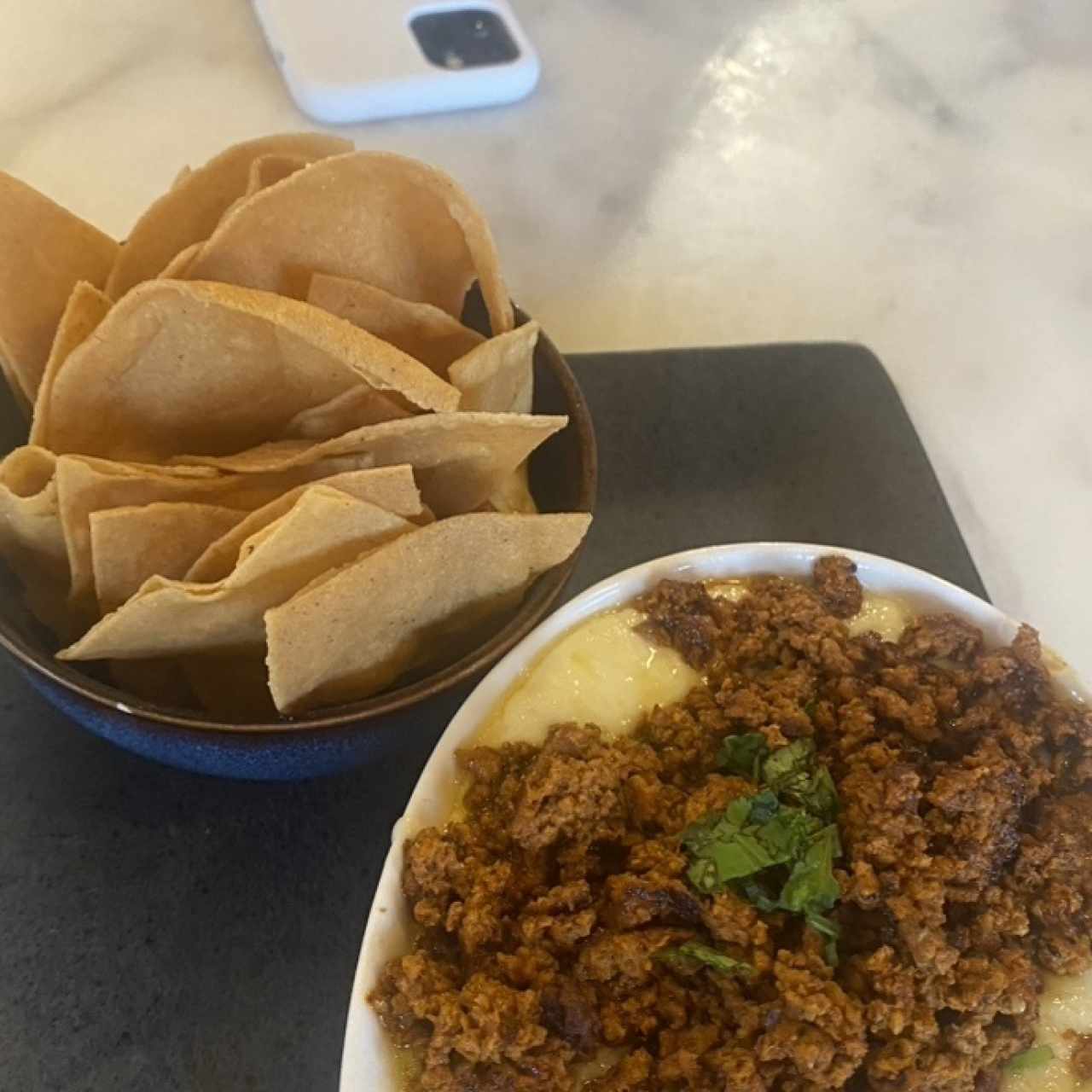 Queso Fundido con chorizo o birria