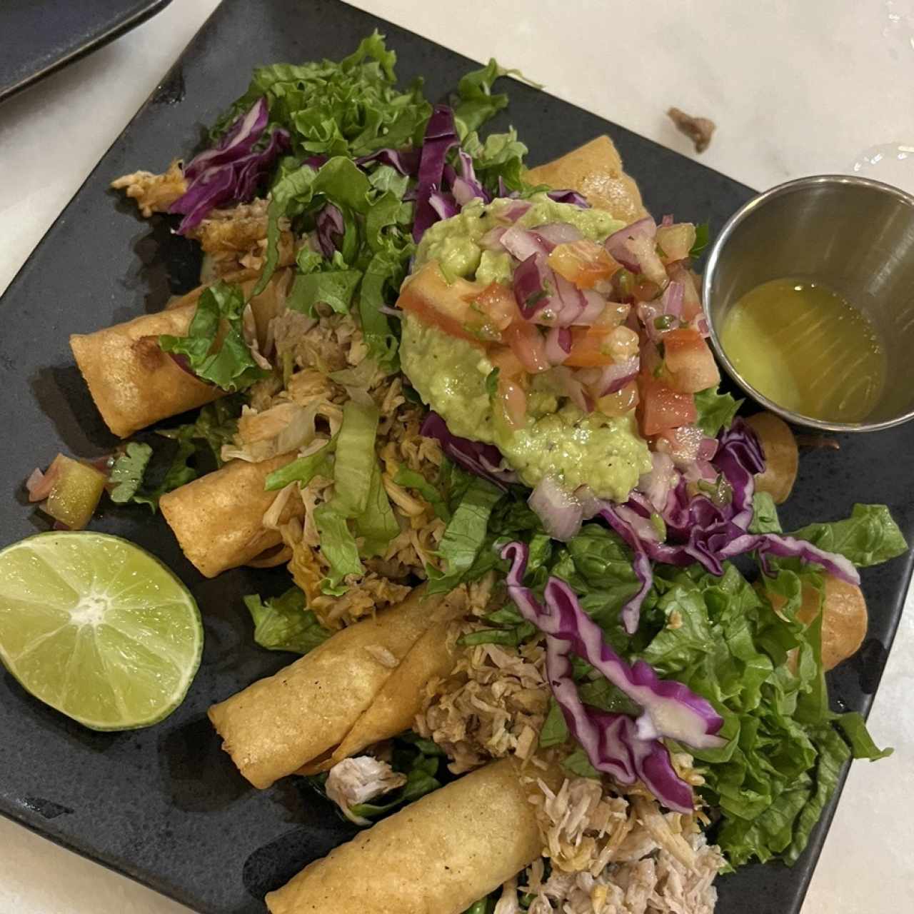 Flautas de Pollo o Carnitas