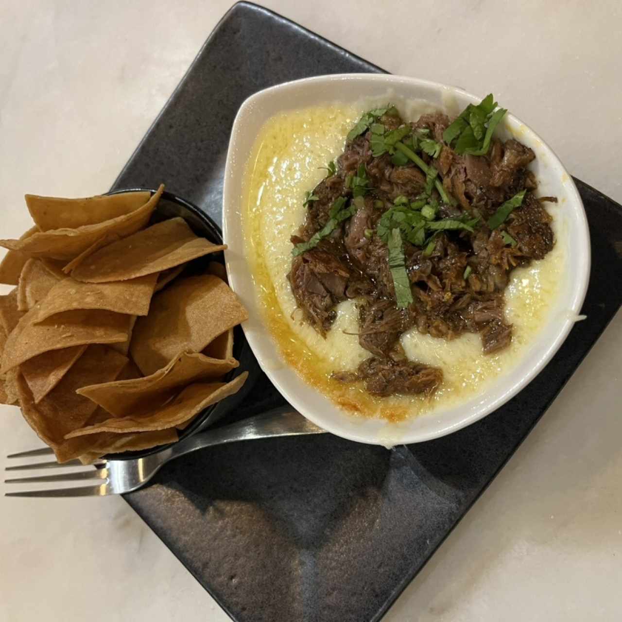 Queso Fundido con chorizo o birria