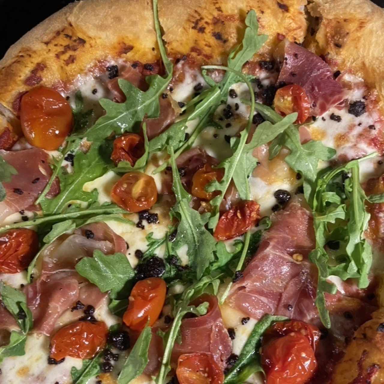 Pizza con Prosciutto