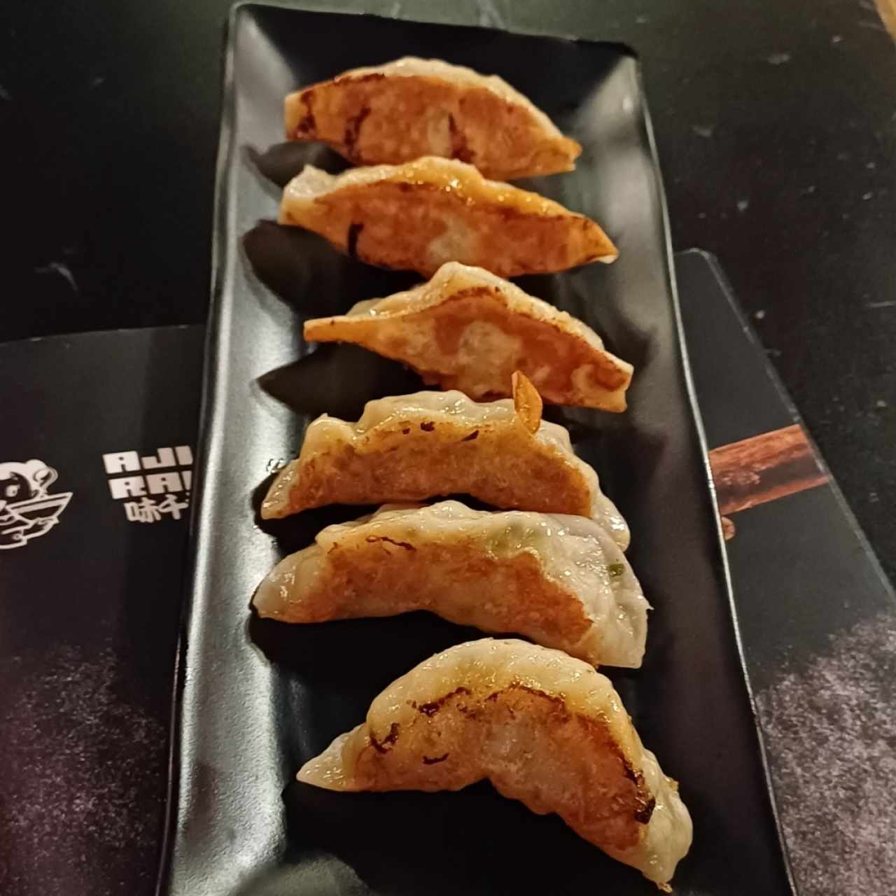 ENTRADAS - GYOZA (handmade)