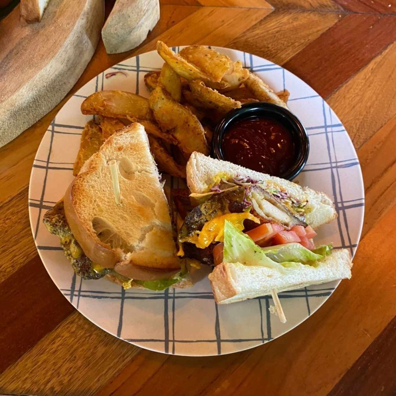 Menú Brunch - Balboa Yacht Sandwich