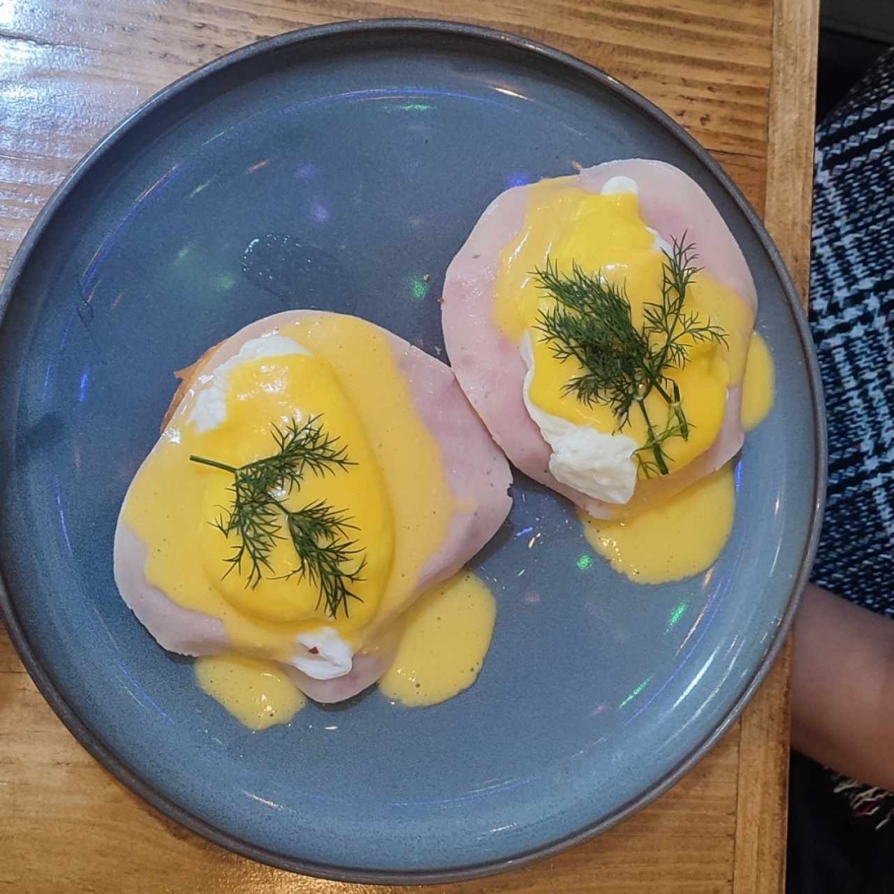 Desayuno - Huevos Benedictos