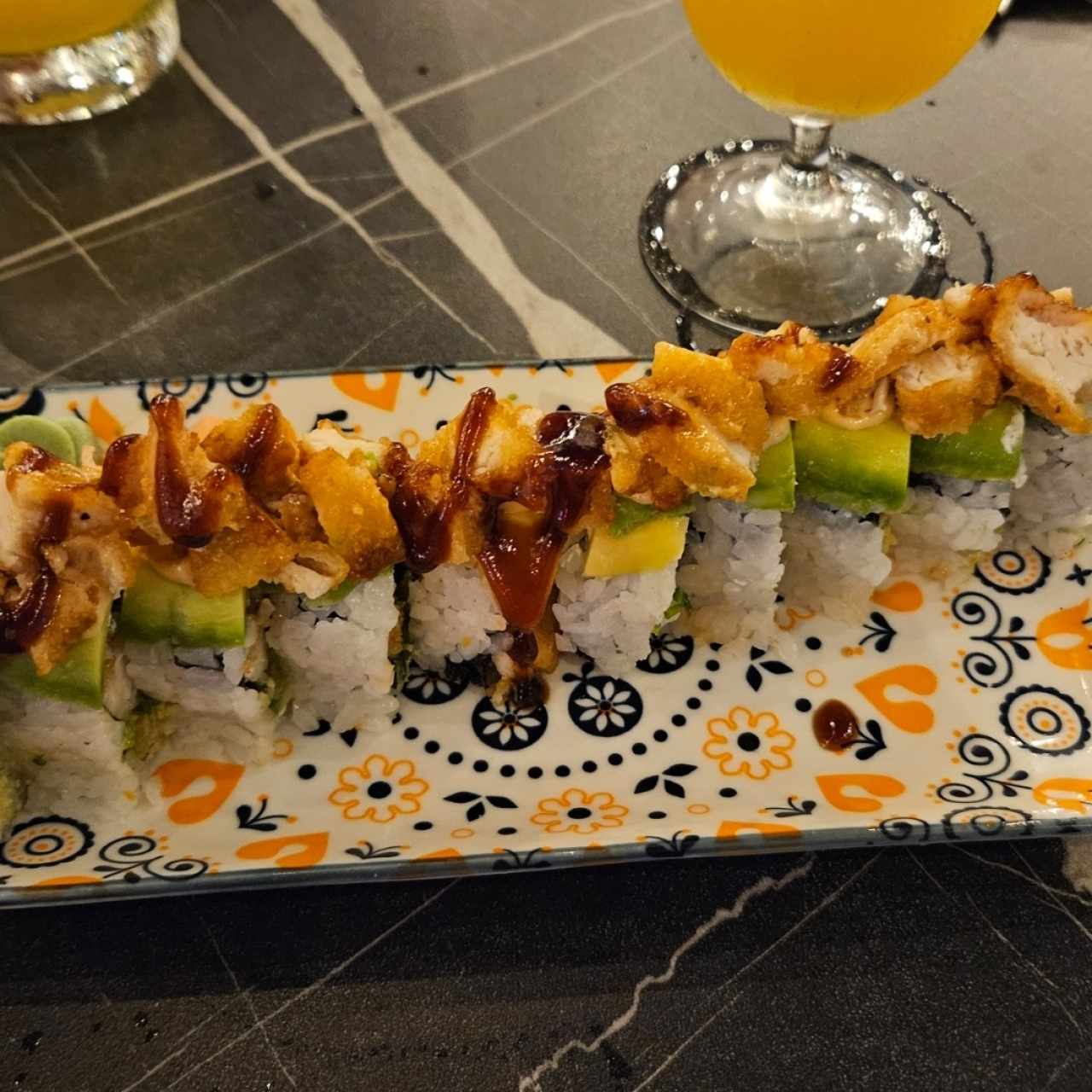 SUSHI - CHICKEN ROLL