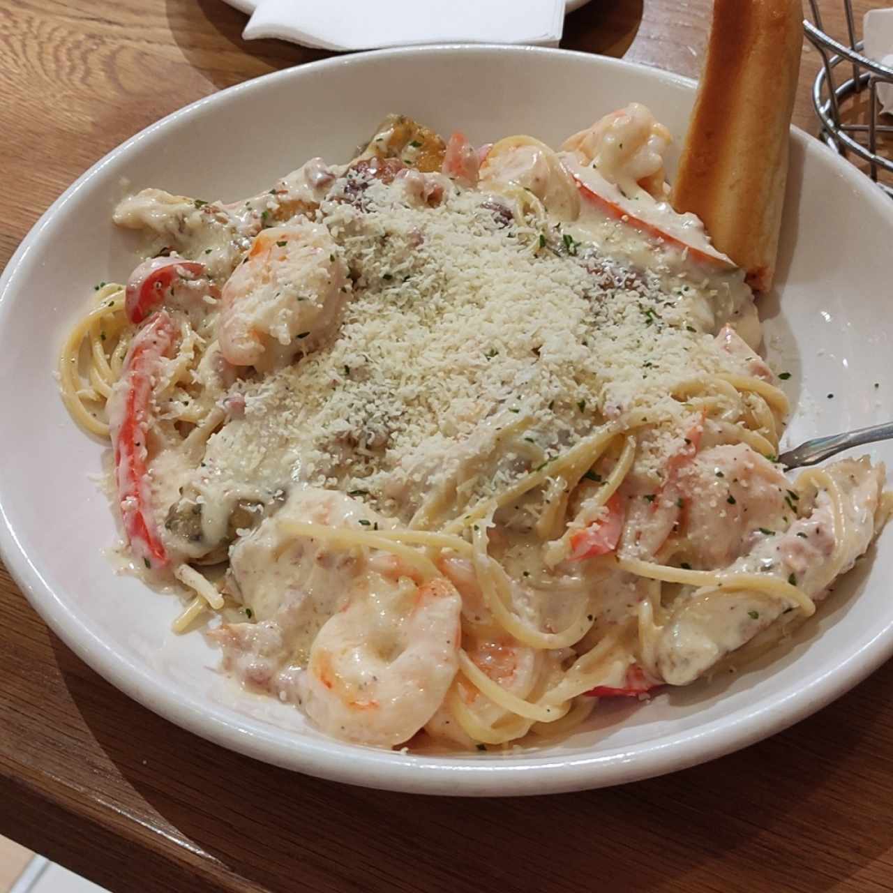 Classic Entreés - Chicken & Shrimp Carbonara